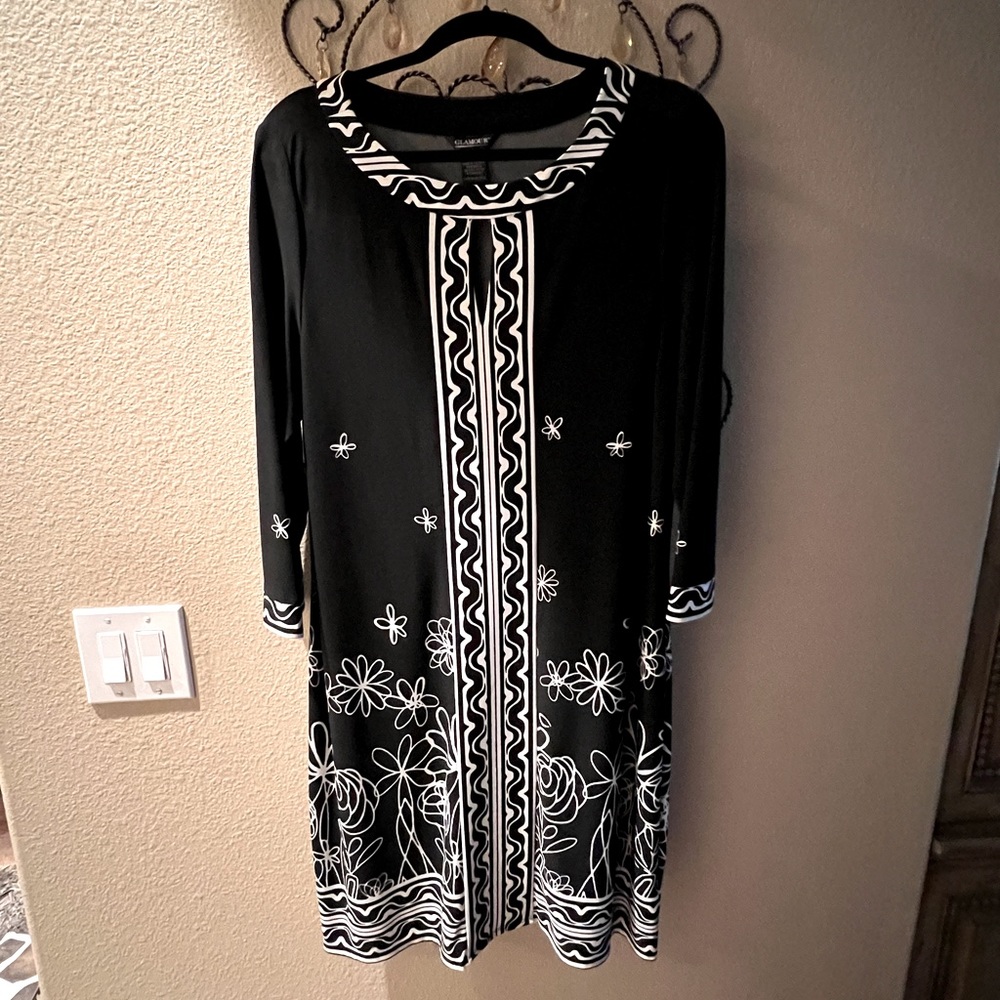 Black & white mid length dress